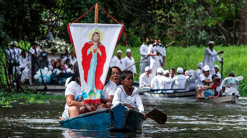 Catholic pilgrims in the Caraparu River in Santa Izabel do Para CREDIT REUTERSPAULO SANTOSFILE 800
