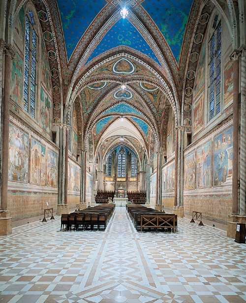2.7. Assisis Basilica superiore