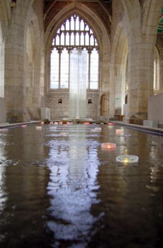 1.5.a. Rio dentro de Iglesia